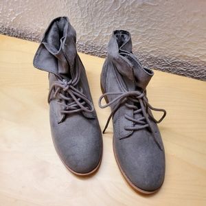 Forever 21 Gray Suede Booties